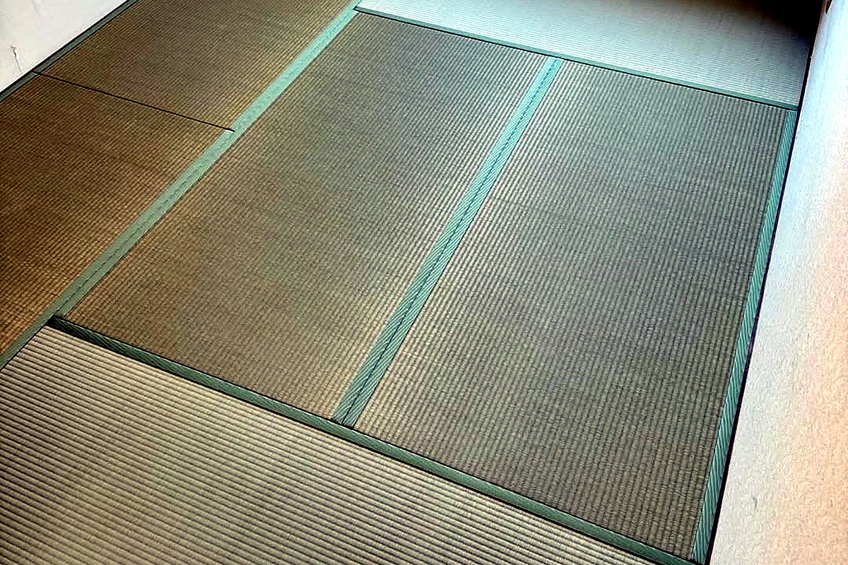 神戸市の特殊清掃:中和洗浄とオゾン後に臭気レベル低下(After)